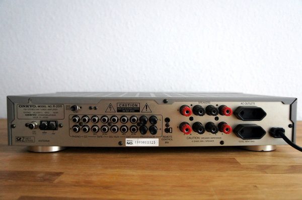 Onkyo R-200 – Bild 3