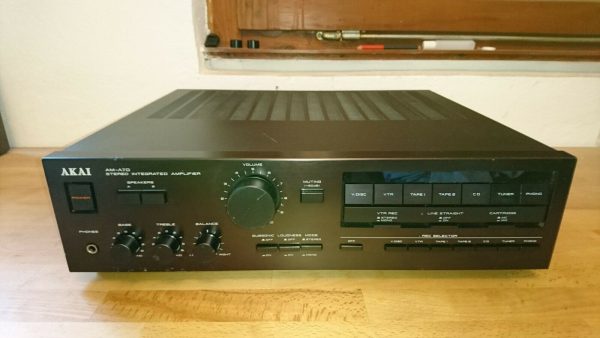 Akai AM-A70