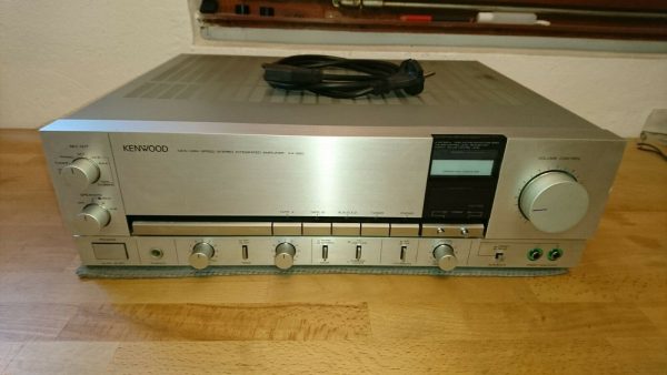 Kenwood KA-990 silber