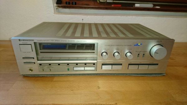 Kenwood KR-820