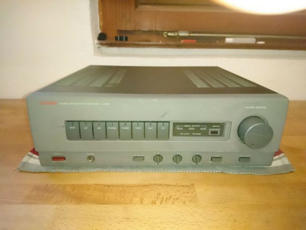 Luxman A-005