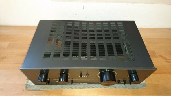 Akai AM-2250 – Bild 2