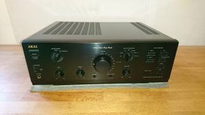 Akai AM-39