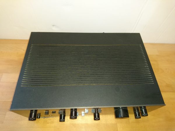 Akai AM-2400 – Bild 2