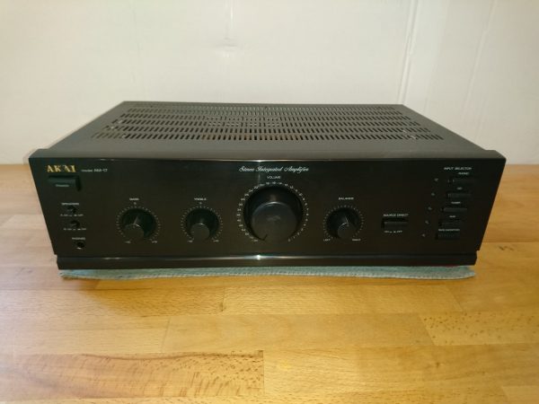 Akai AM-17