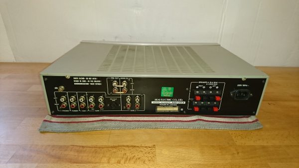 Akai AM-U03 – Bild 2