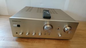 Onkyo A-9711 silber mit FB