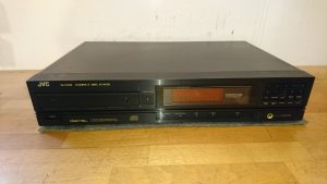 JVC XL-V333