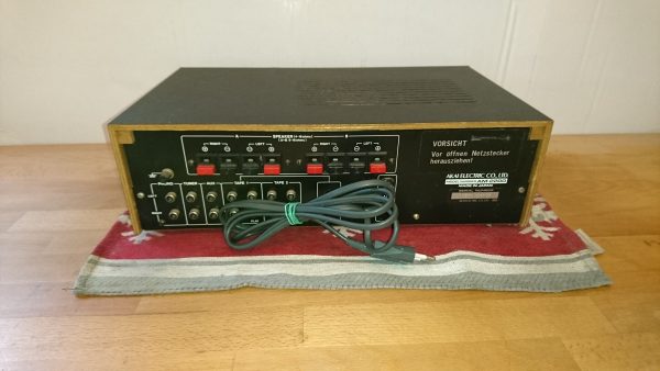 Akai AM-2200 – Bild 3
