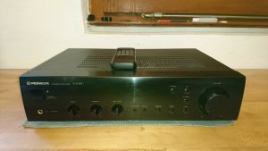 Pioneer A-204R mit FB