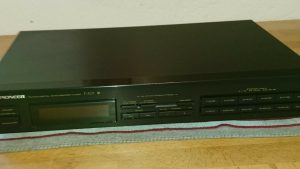 Pioneer F-201
