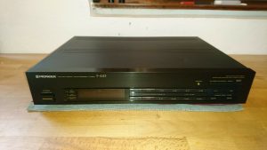 Pioneer F-443