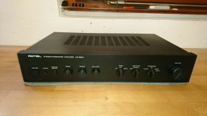 Rotel RA-820A