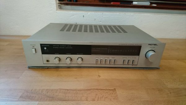 Rotel RA-840