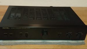 Rotel RA-921