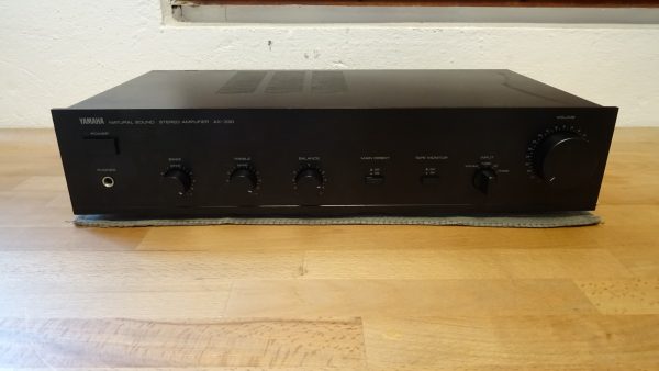Yamaha AX-330