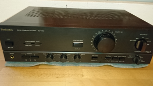 Technics SU-V560