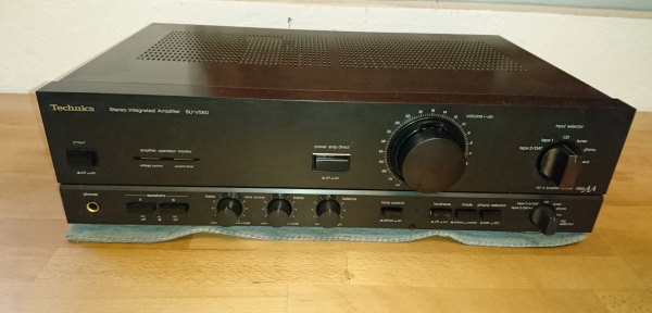 Technics SU-V560