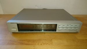 Onkyo T-4250 silber