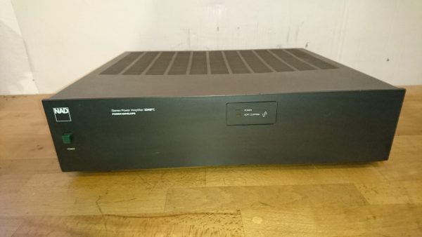 NAD 2240PE