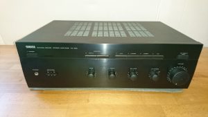 Yamaha AX-390