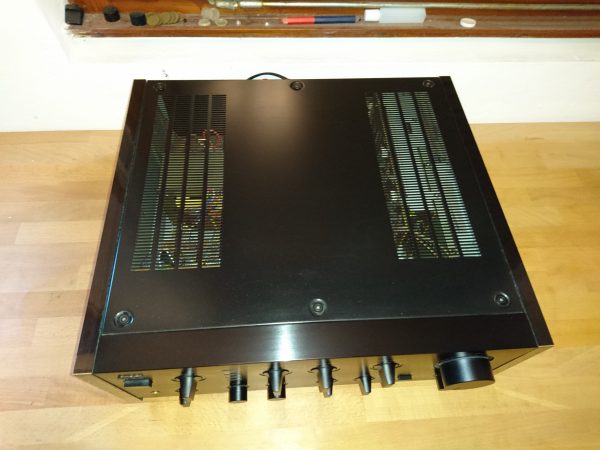 Akai AM-75 mit Holzwangen – Bild 2