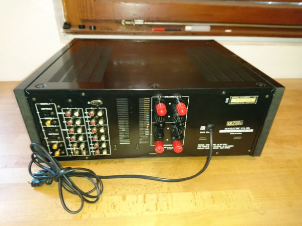 Akai AM-75 mit Holzwangen – Bild 4