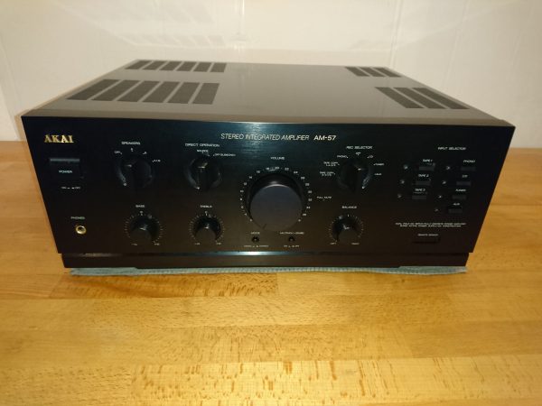 Akai AM-57 mit FB