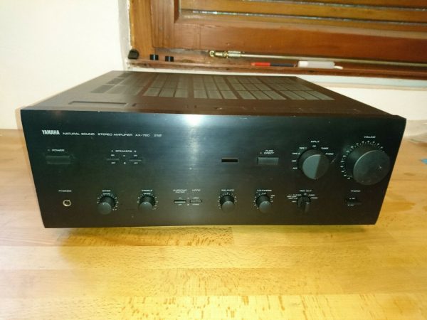 Yamaha AX-750