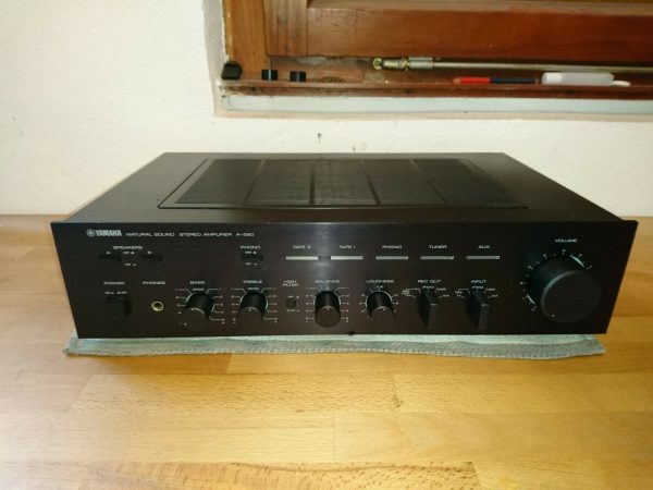 Yamaha A-560