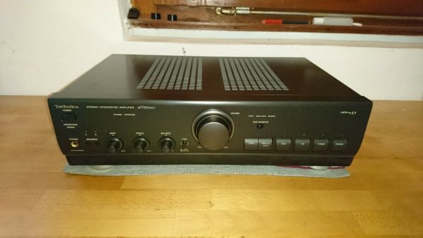 Technics SU-A700