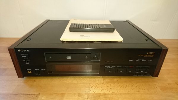 Sony CDP-X555ES