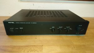 Rotel RA-820BX3