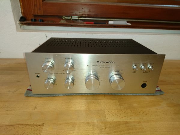 Kenwood KA-1500 silber