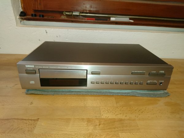 Yamaha CDX-490