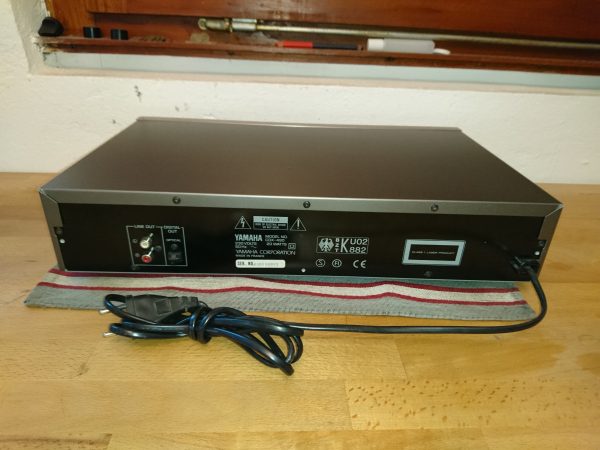 Yamaha CDX-490 – Bild 3