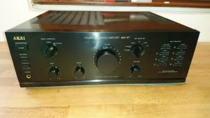Akai AM-37