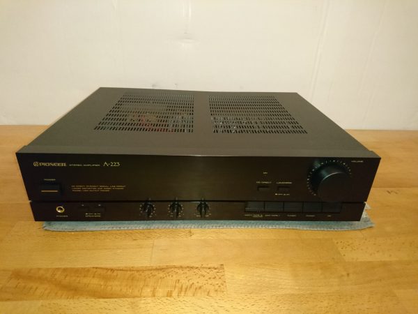 Pioneer A-223