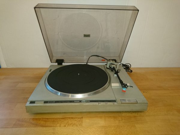 Hitachi HT-65S