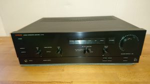Luxman LV-101
