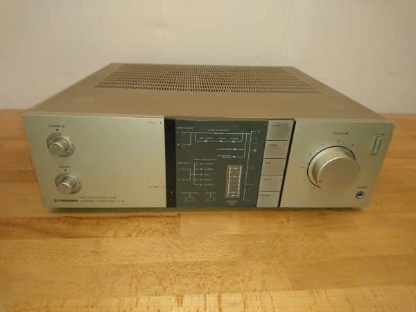 Pioneer A-8