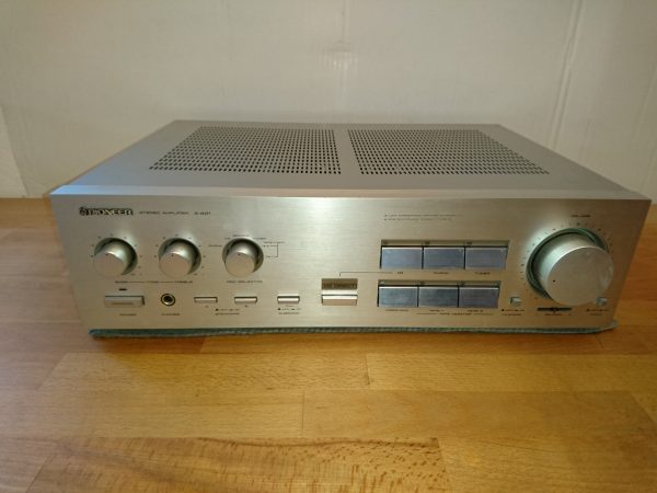Pioneer A-441 silber