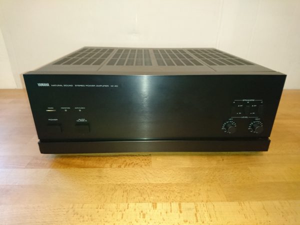 Yamaha M-40