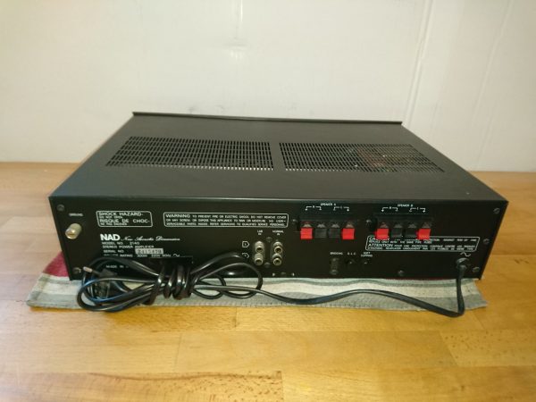 NAD 2140 – Bild 2