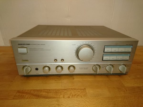 Onkyo A-8650 silber
