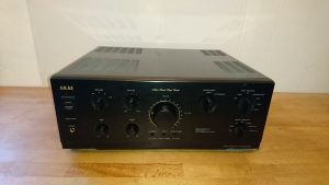 Akai AM-59
