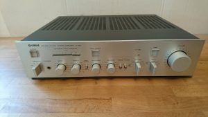 Yamaha A-760 silber