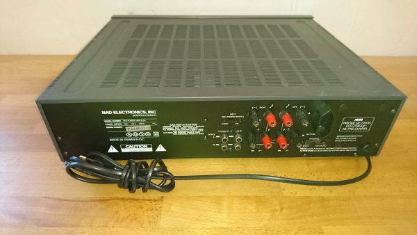 NAD 2100 – Bild 2