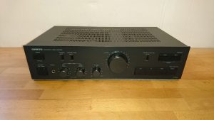 Onkyo A-8230