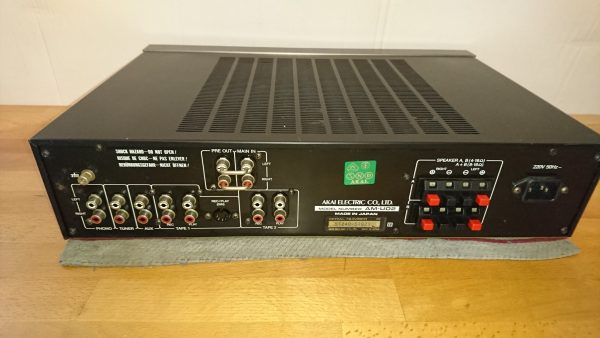 Akai AM-U02 – Bild 3